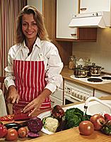 Picture of a woman in the kitchen